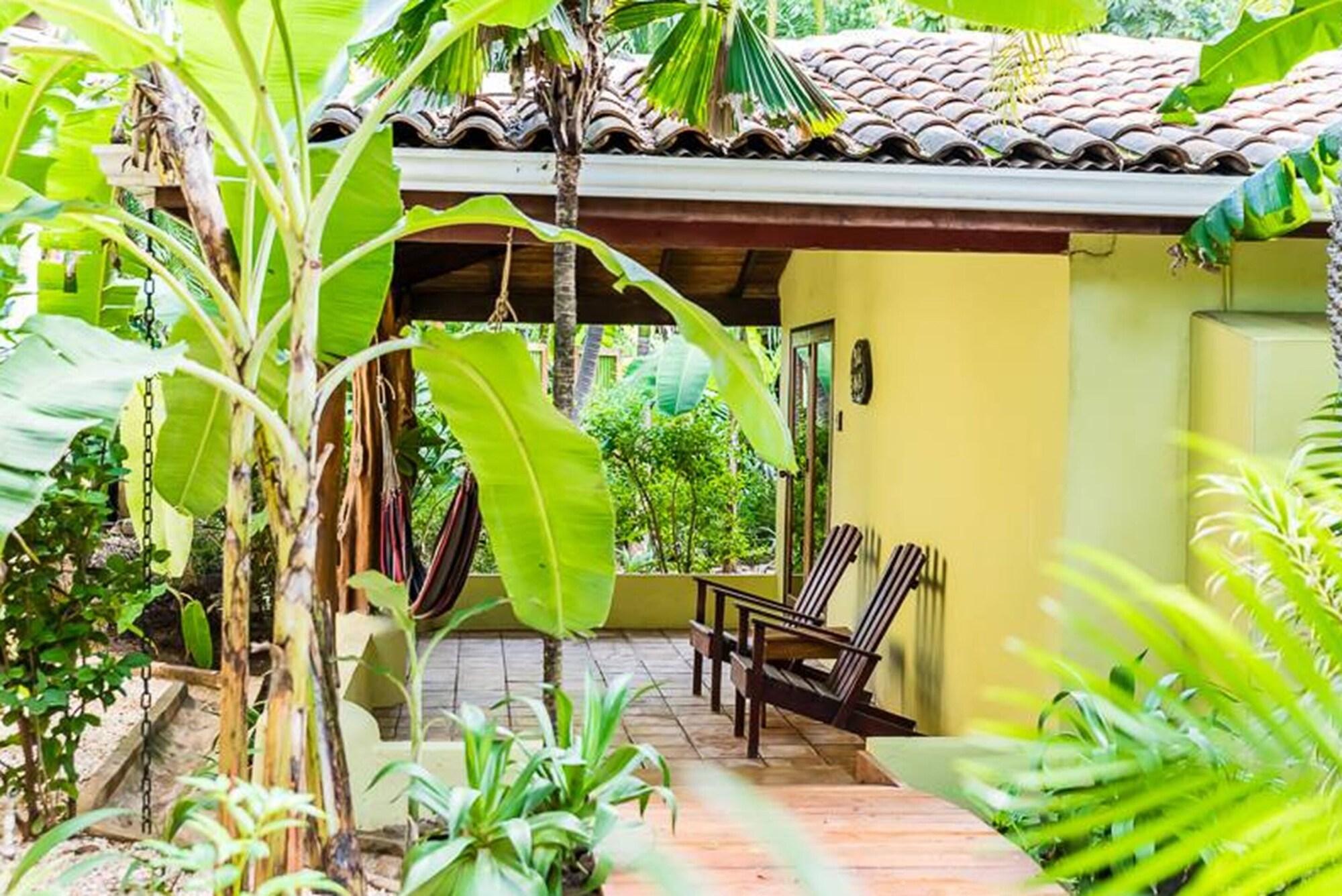 Hotel Pasatiempo Tamarindo Esterno foto