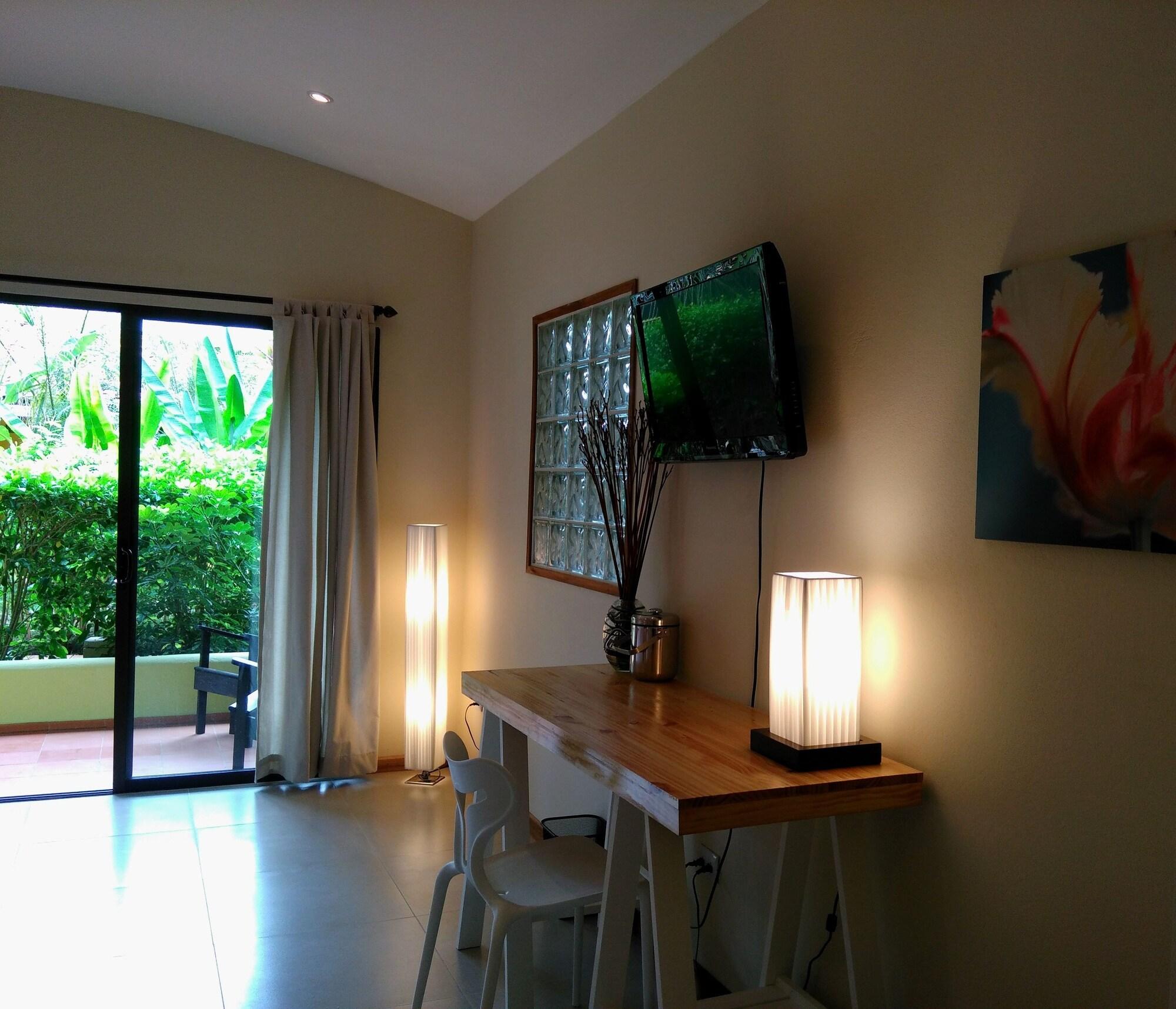 Hotel Pasatiempo Tamarindo Esterno foto