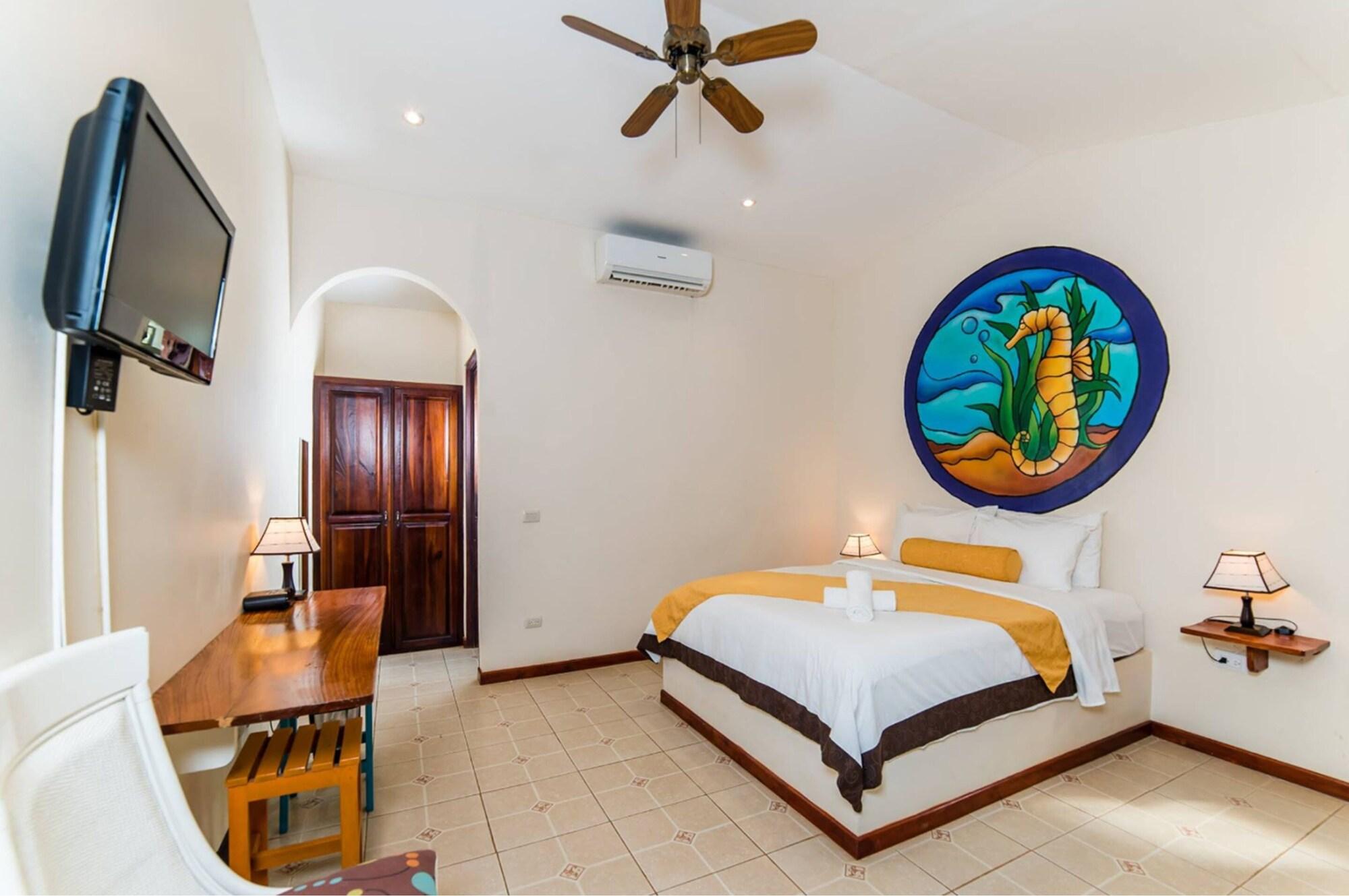 Hotel Pasatiempo Tamarindo Esterno foto