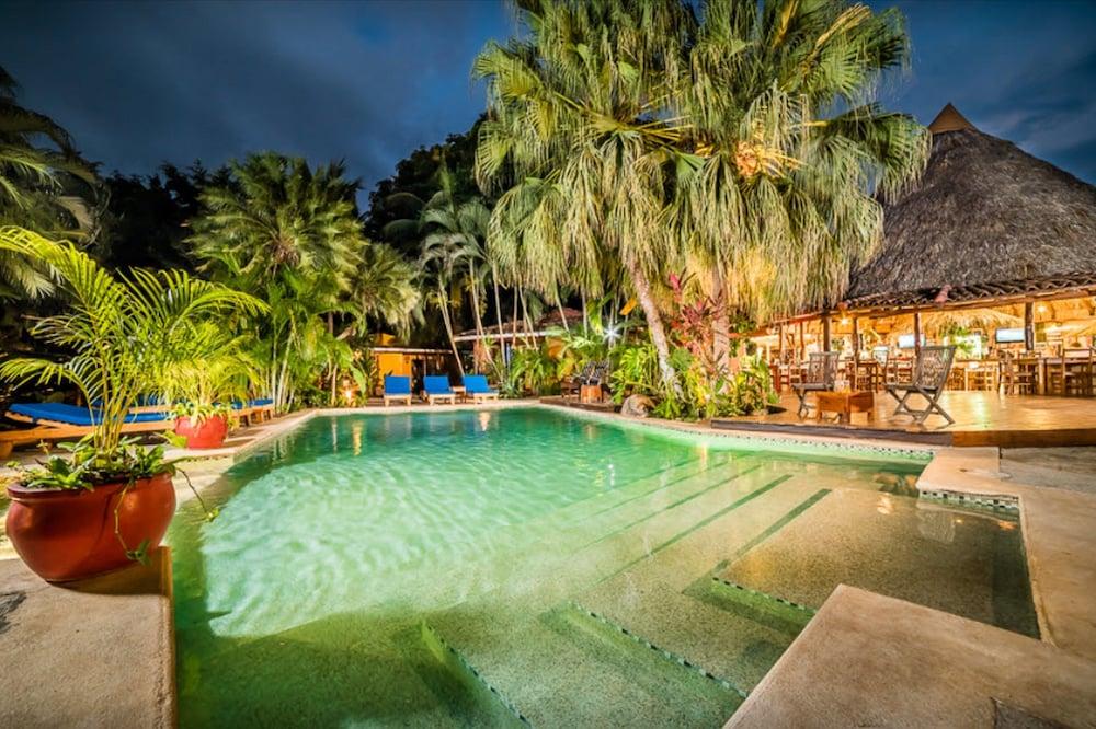 Hotel Pasatiempo Tamarindo Esterno foto