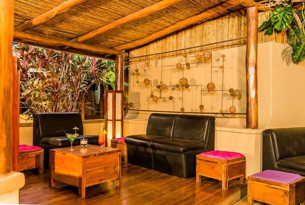 Hotel Pasatiempo Tamarindo Esterno foto