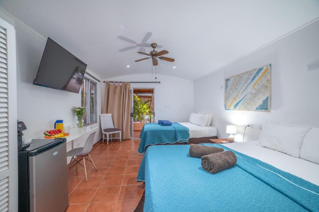 Hotel Pasatiempo Tamarindo Esterno foto