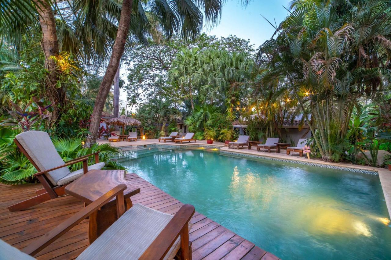 Hotel Pasatiempo Tamarindo Esterno foto