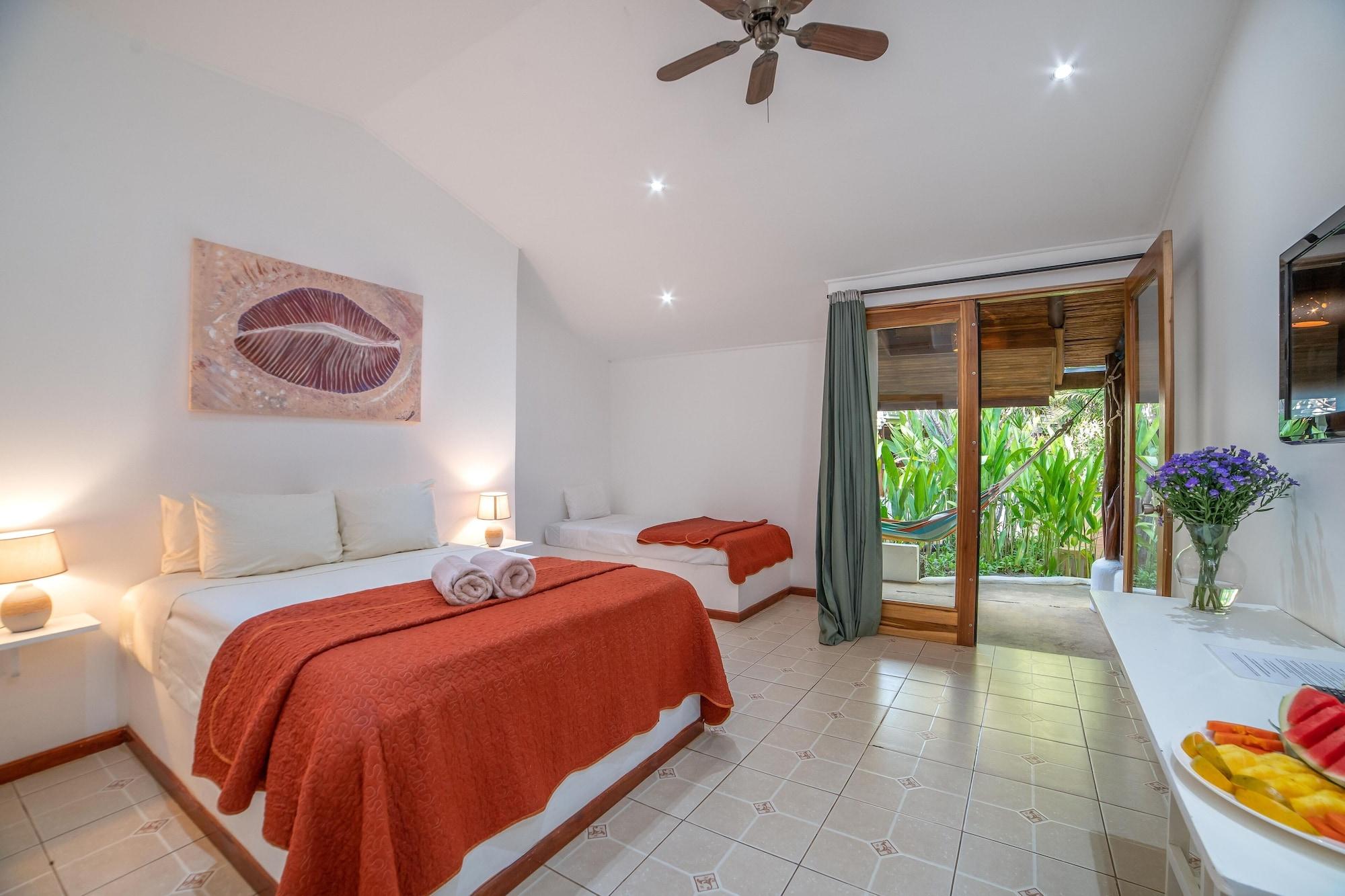 Hotel Pasatiempo Tamarindo Esterno foto