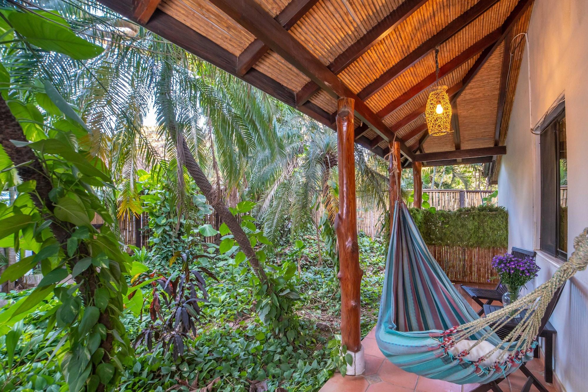 Hotel Pasatiempo Tamarindo Esterno foto