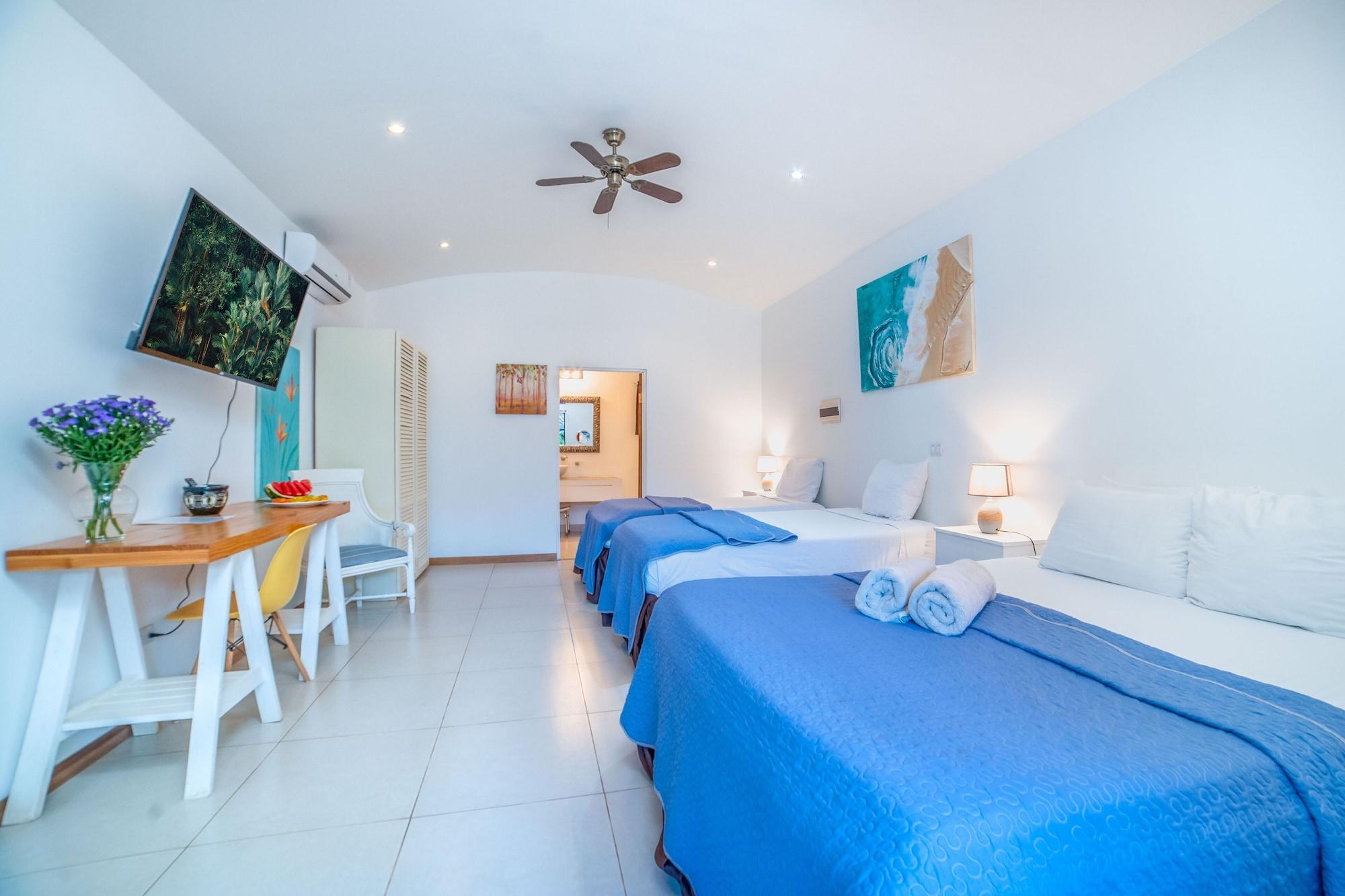 Hotel Pasatiempo Tamarindo Esterno foto